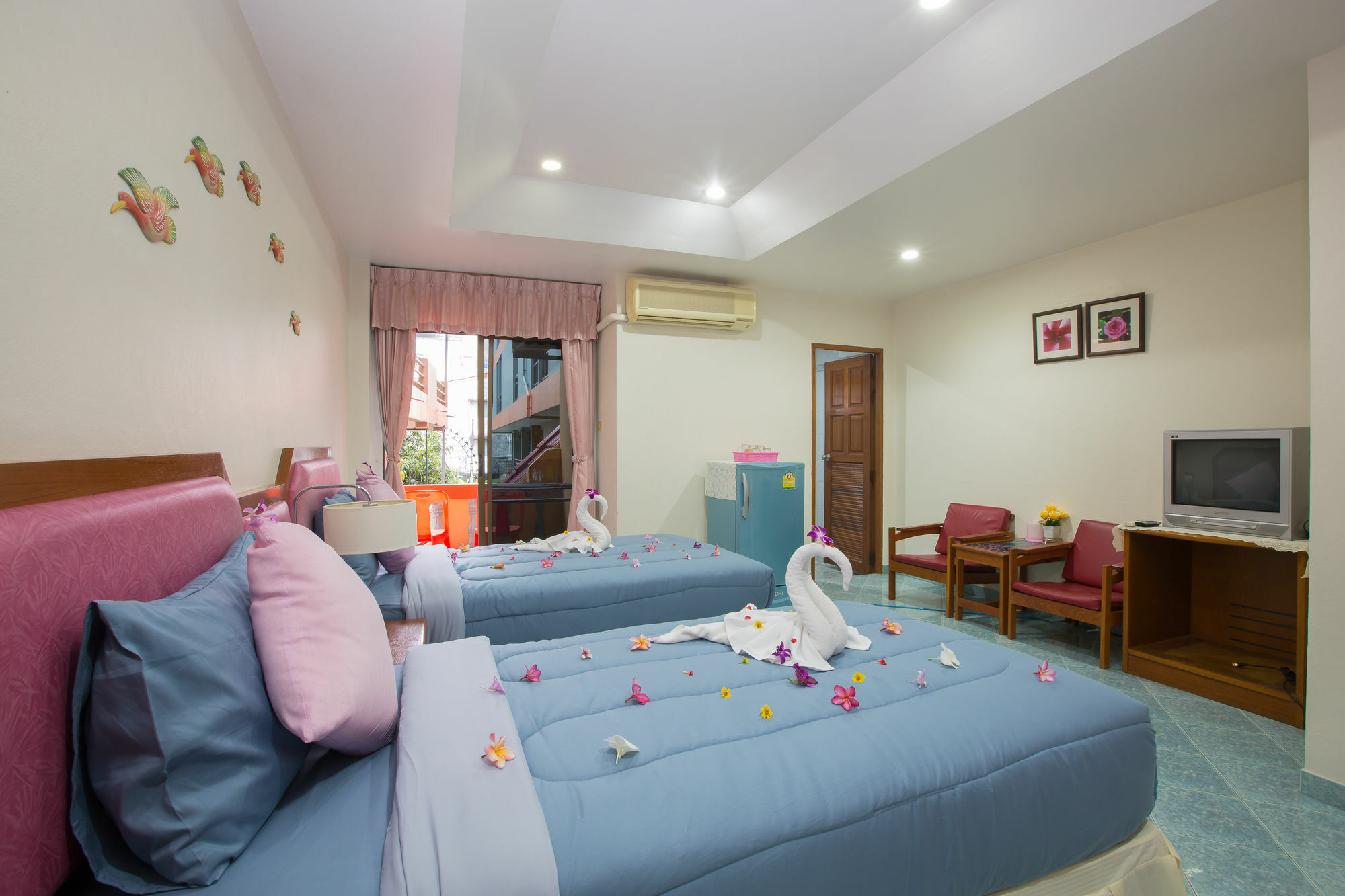 Chusri Hotel Patong Exterior foto